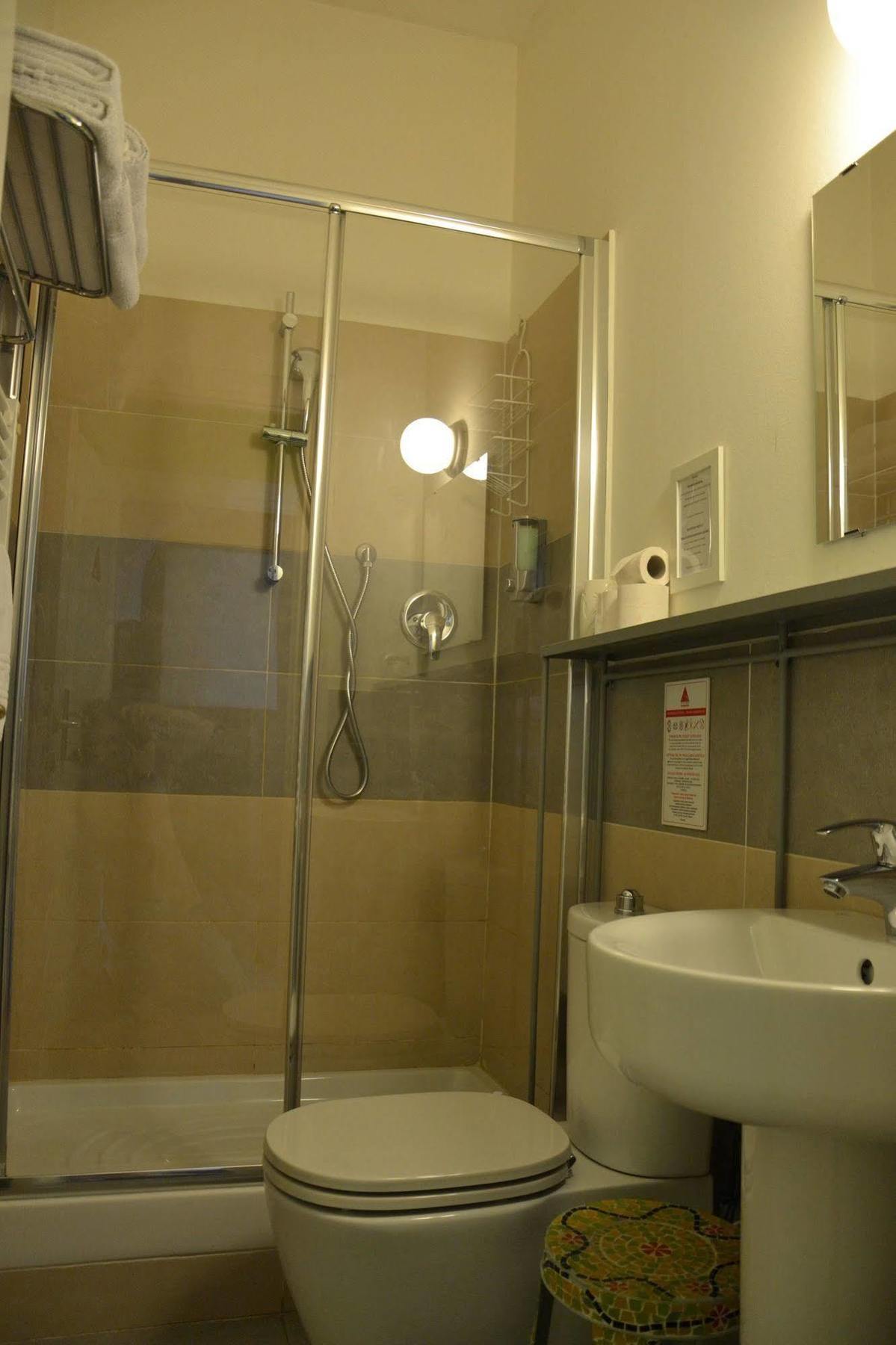 B&B Leopoldo&APARTEMENTS Acomodação com café da manhã  Florença