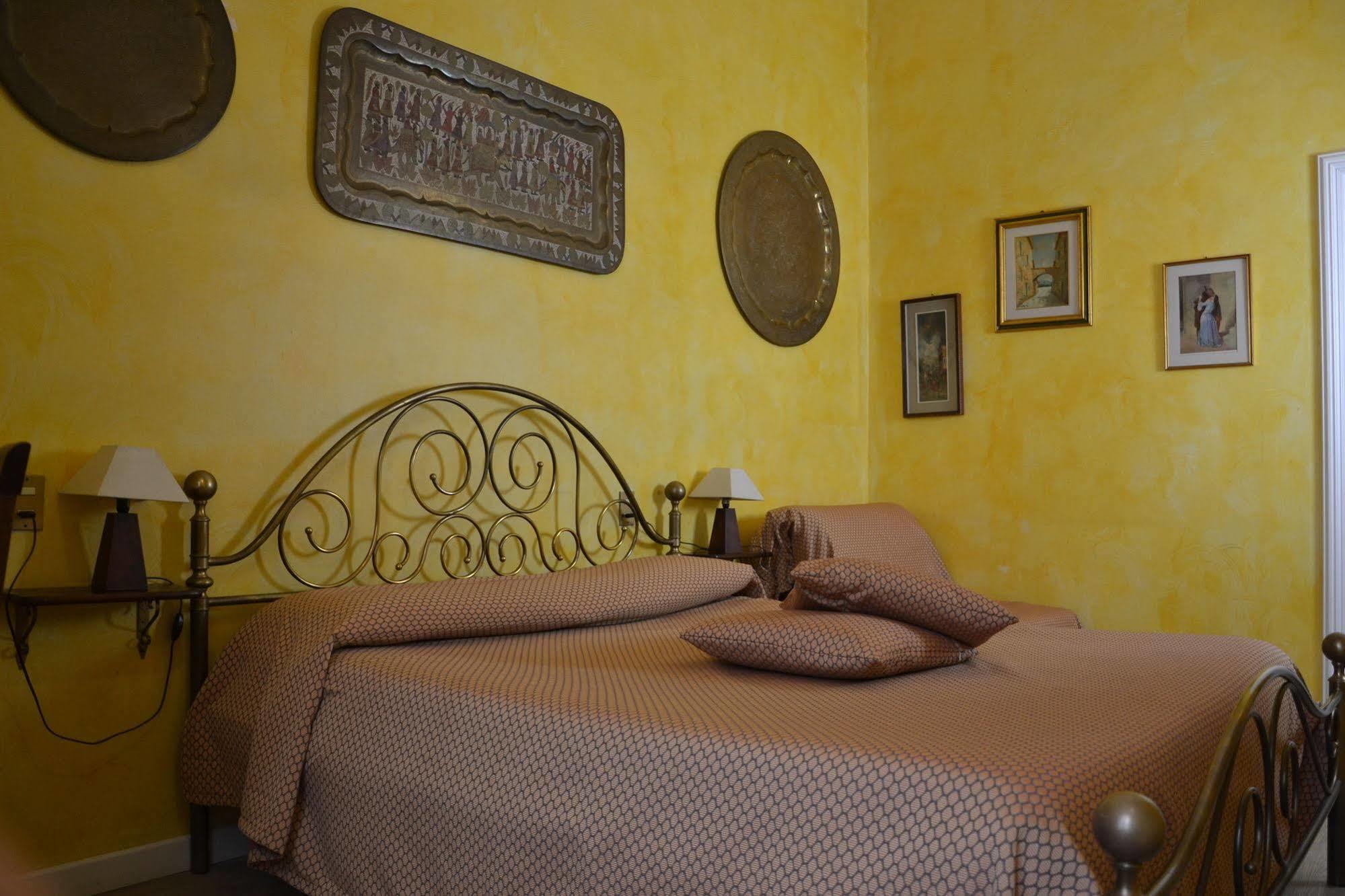 B&B Leopoldo&APARTEMENTS Acomodação com café da manhã 