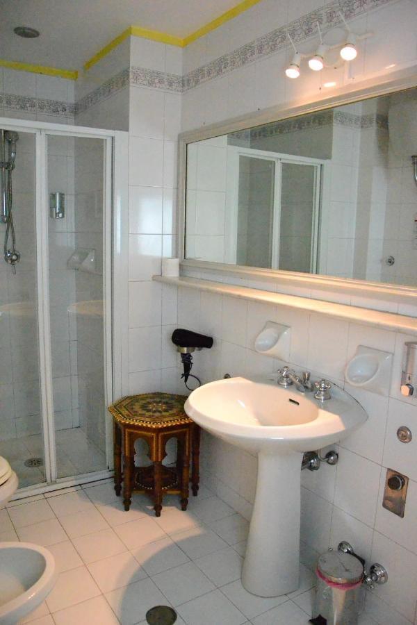 Acomodação com café da manhã  B&B Leopoldo&APARTEMENTS Florença
